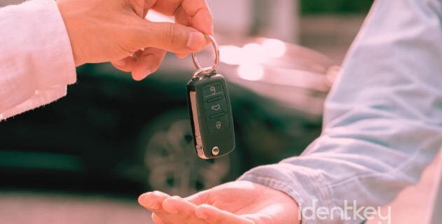 Descubra onde as concessionárias perdem tempo no showroom e como a Identkey transforma eficiência operacional em mais vendas