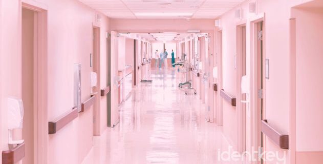 Veja como o controle de chaves em hospitais e clínicas fortalece segurança operacional, rastreabilidade e proteção patrimonial.